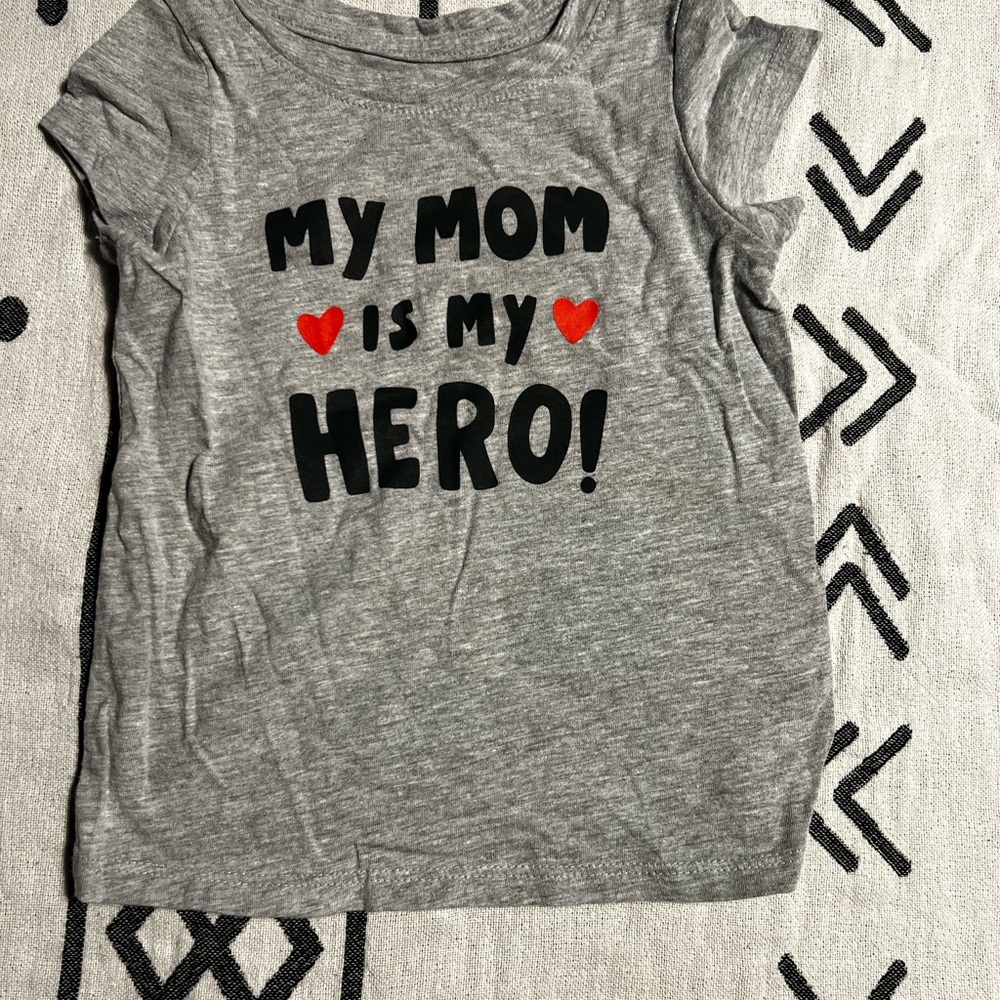 Cat & Jack Gray Shirt - 'My Mom is My Hero'